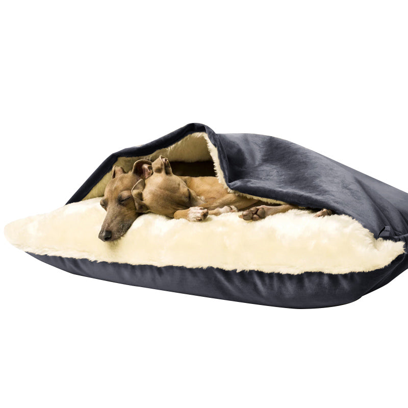 High-quality sleeping bag for furry friends